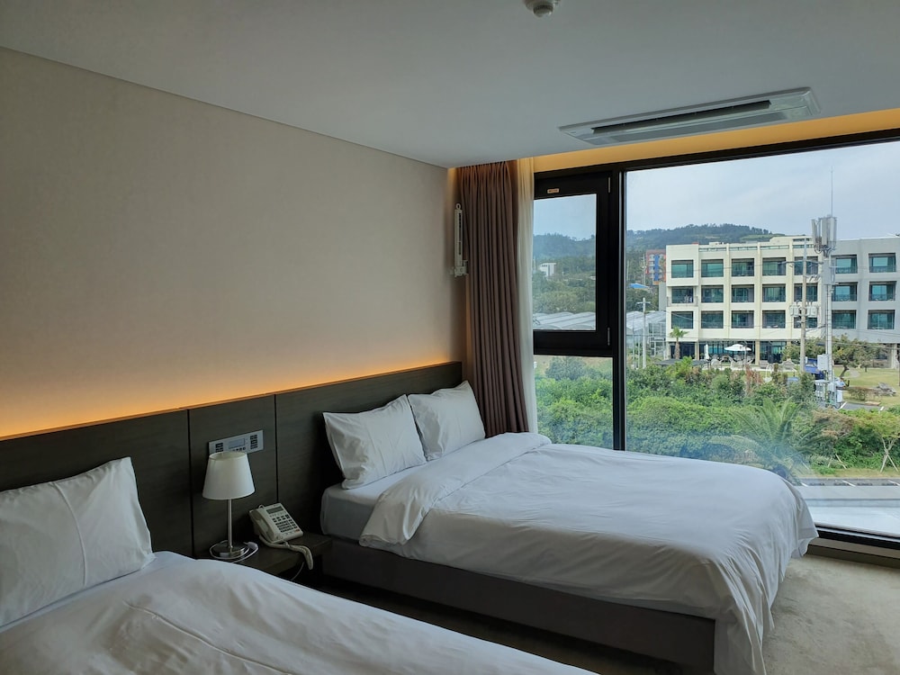Grandmer Hotel Jeju 22/67