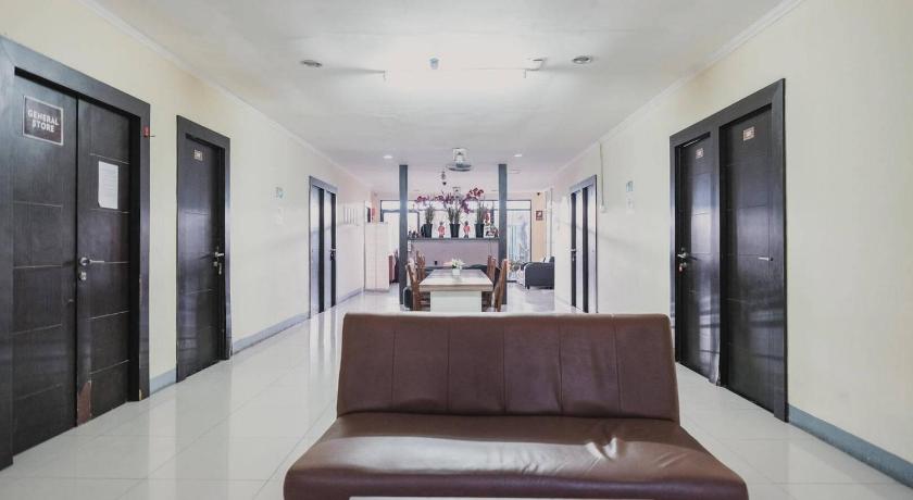Reddoorz Near Itc Cempaka Mas 13/54
