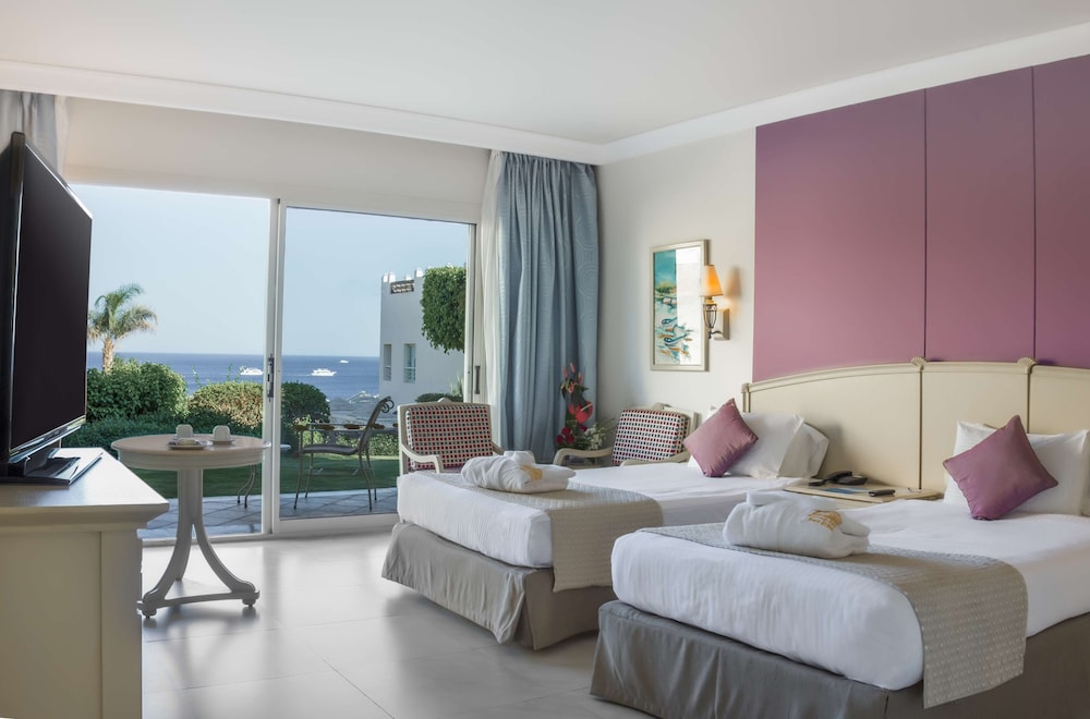 STANDARD, BEACH FRONT, SEA VIEW