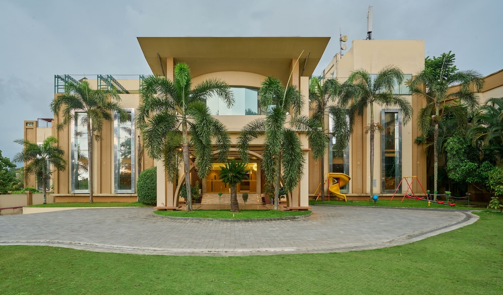 FLORA AIRPORT HOTEL 43/50
