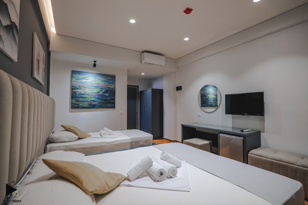 Hotel Alpha 12/50
