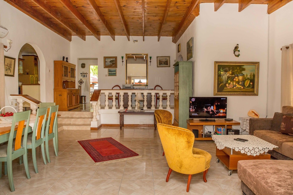 The Orchard Self-Catering Villa 29/50