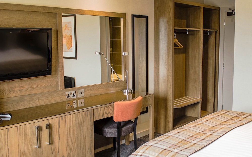 Radstone Hotel 37/50