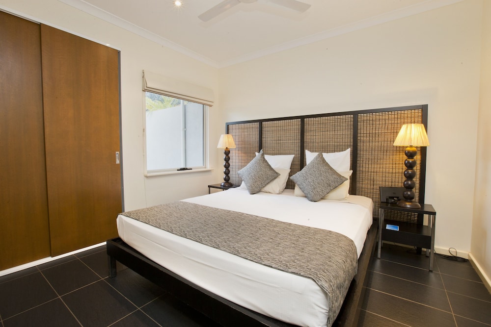 Mantra Frangipani Broome 18/57