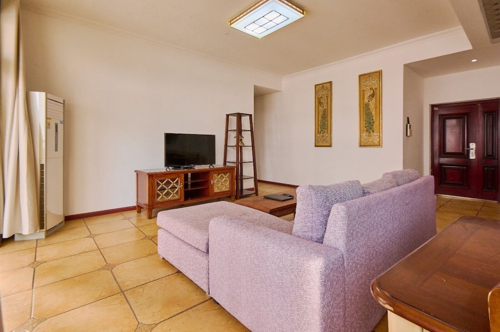 Chateau Towers Hotel Apartment 21/33