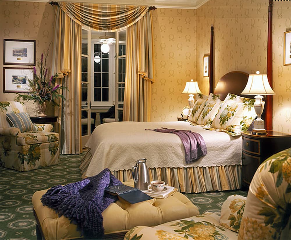 The Omni Homestead Resort 35/92