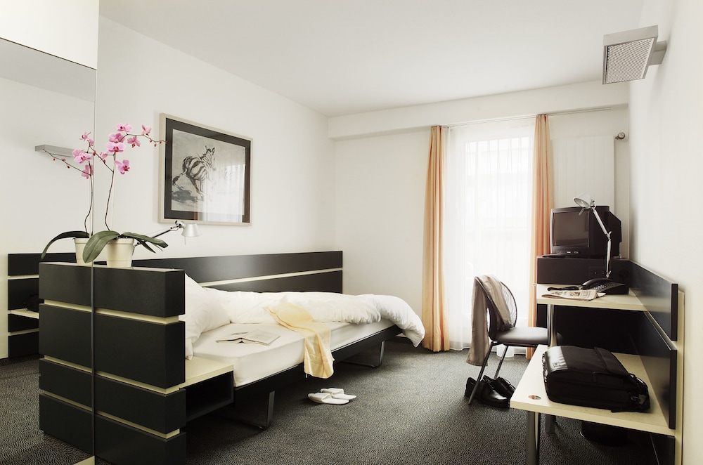 Hotel Du Commerce 52/73