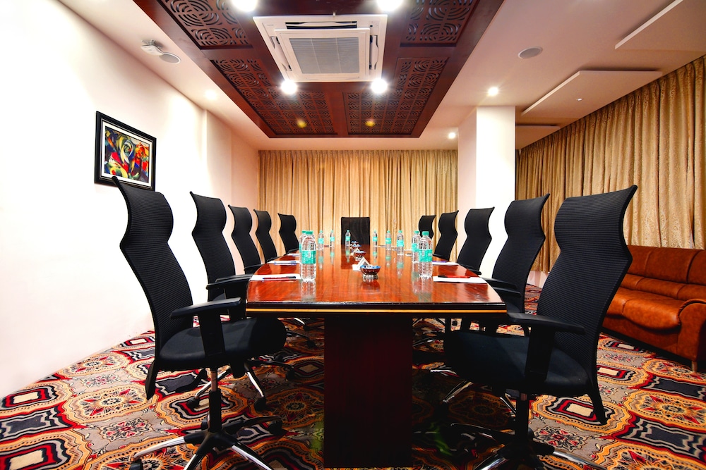 I V Sanctum Hotel 34/49