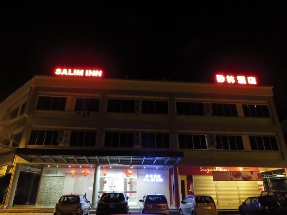 Salim Inn 2/51