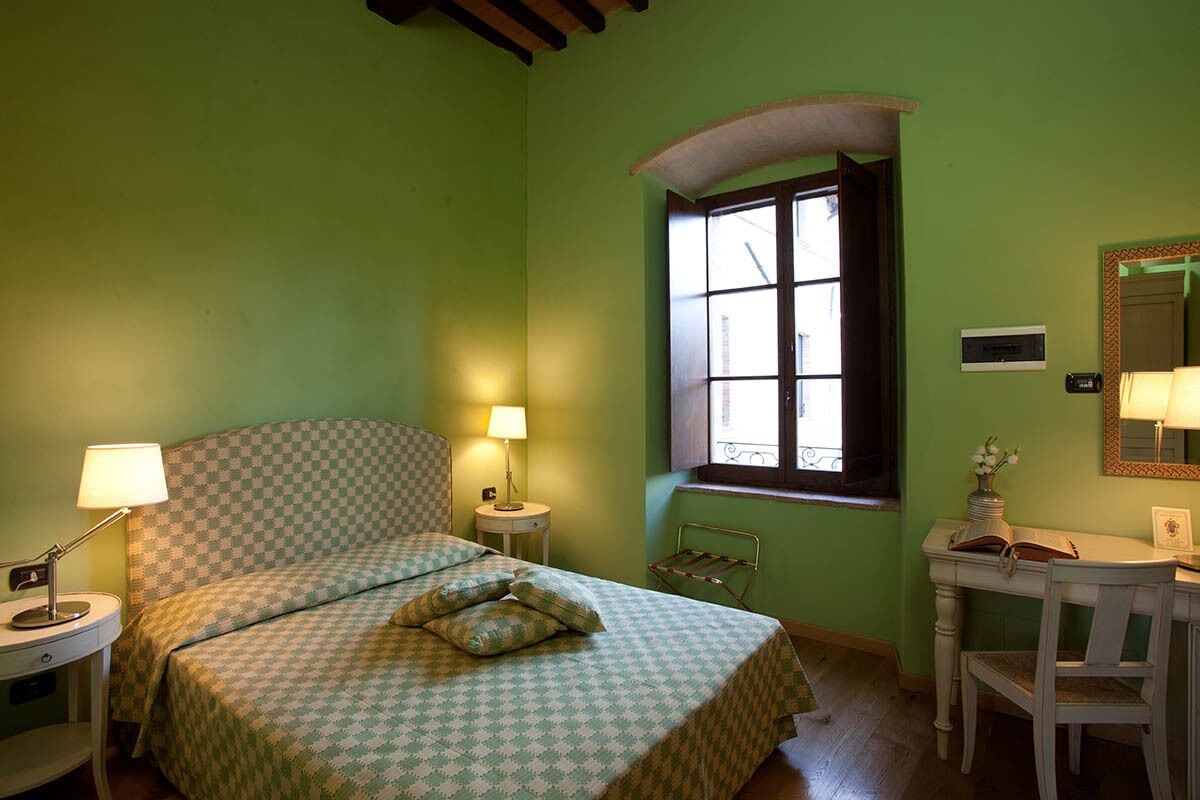 غرفة كلاسيكية بسرير كوين، Castello di Baccaresca 4/10