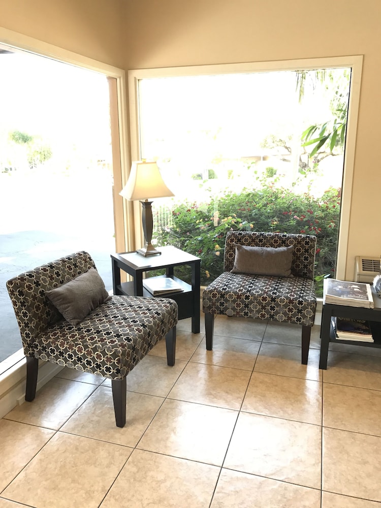 Inn at San Luis Obispo 34/57