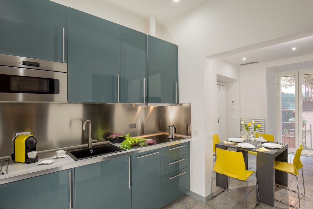 GCF Luxury Suites Guest House 60/70