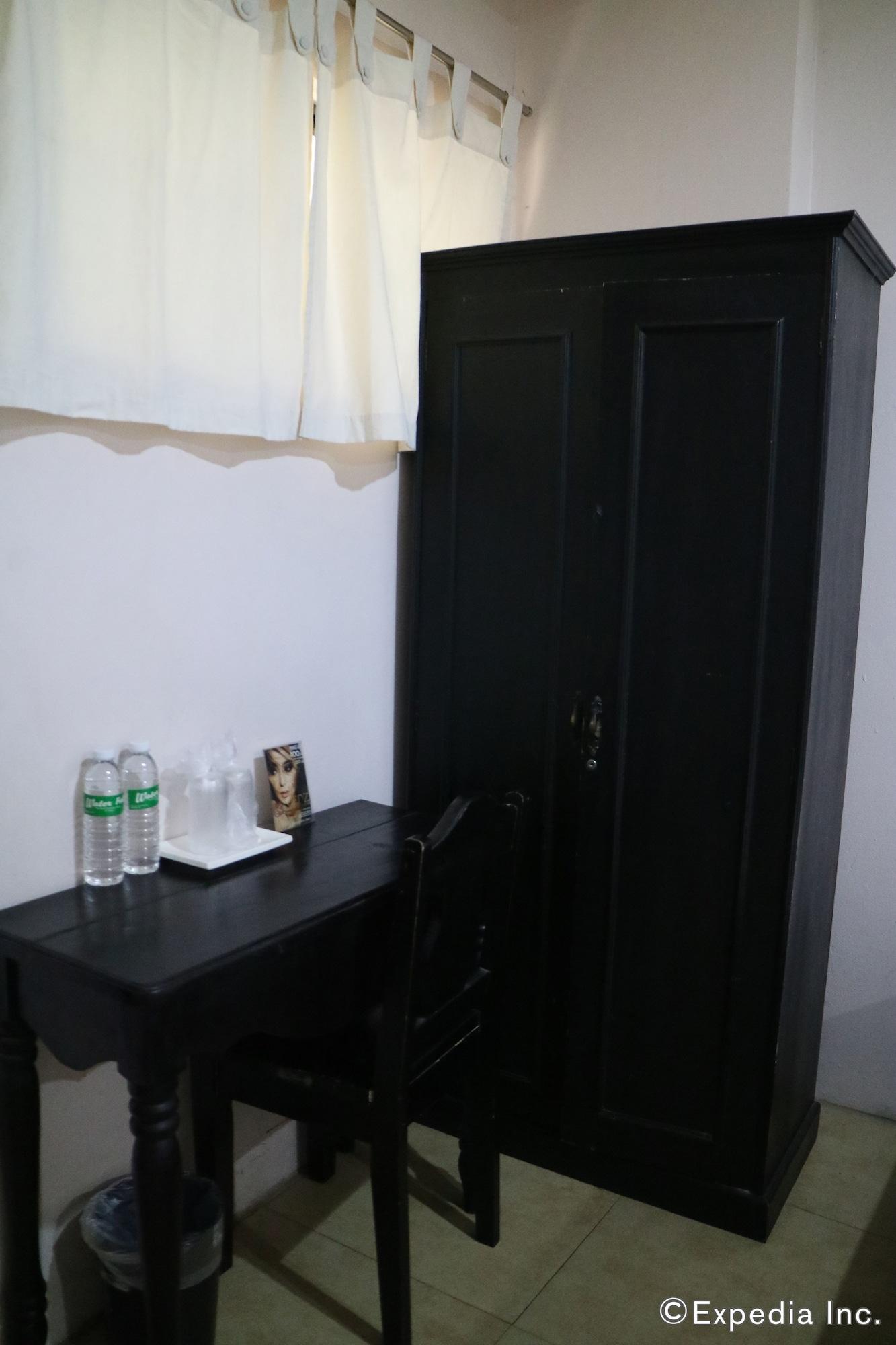 Jp 227 Residences 7/27