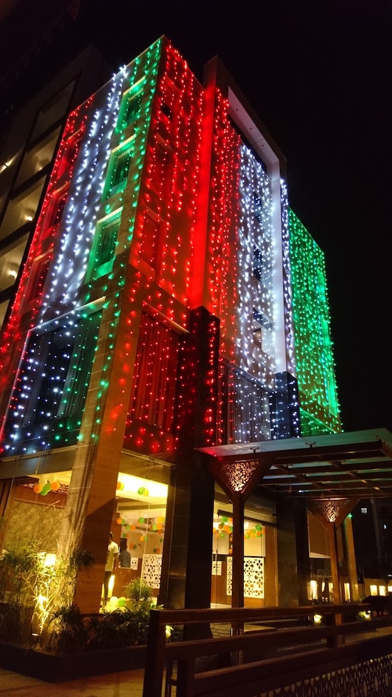 Hotel Ranbirs 1/23