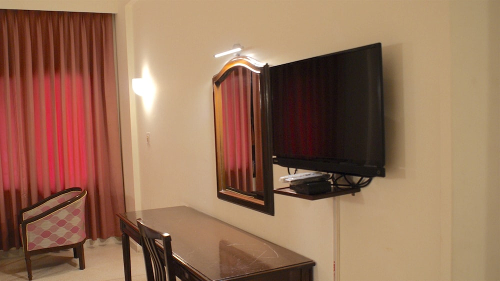 Alpana Hotel 22/34