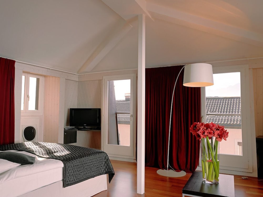 Tralala Hotel Montreux 18/73