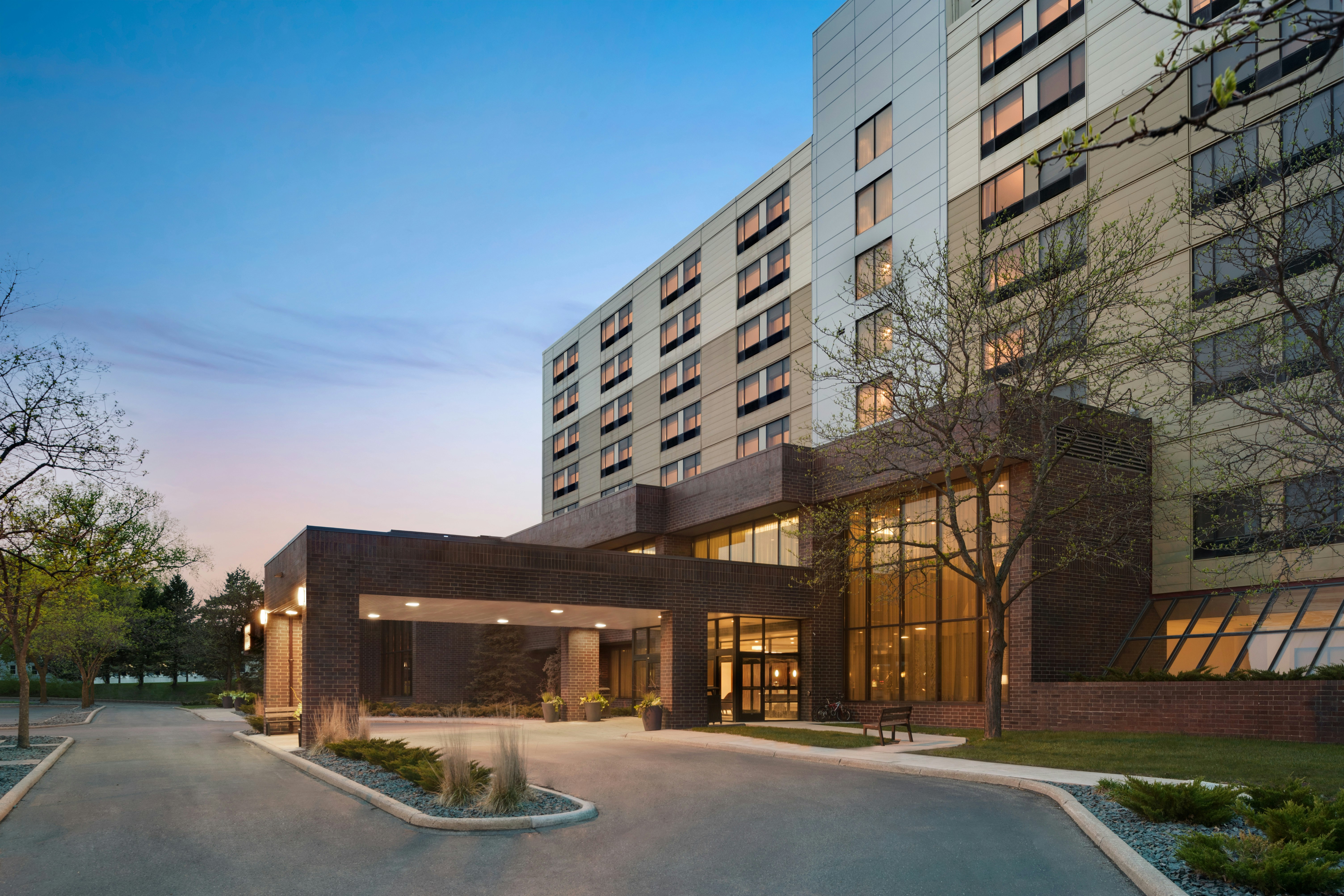 Doubletree By Hilton St Paul East 59/59