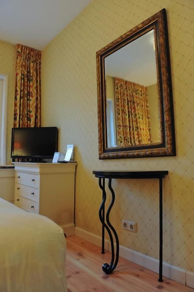 Imperial Hotel Rembrandtplein 22/33