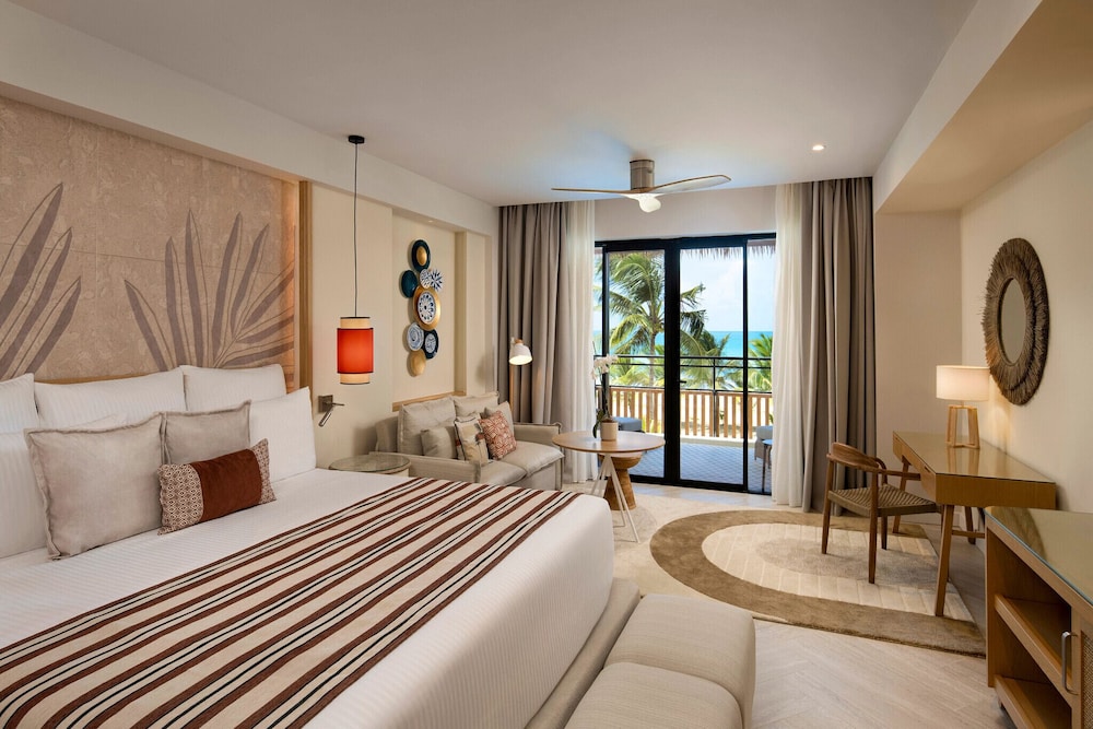 جناح جونيور بسرير كينج بإطلالة على البحر، Dreams Playa Esmeralda Resort & Spa 4/7