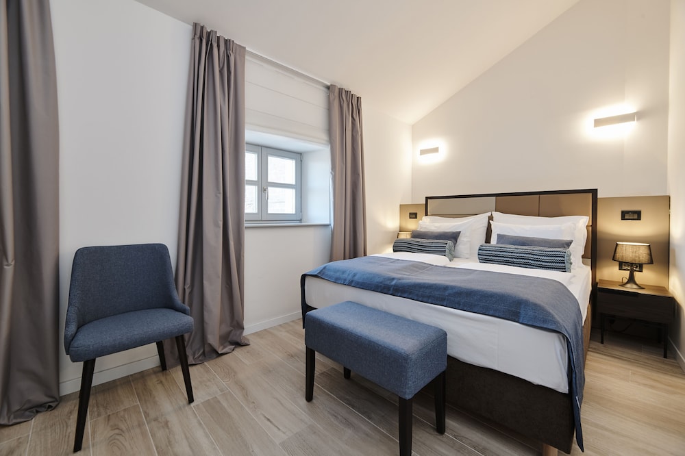B&B Artegnana 1798 13/48