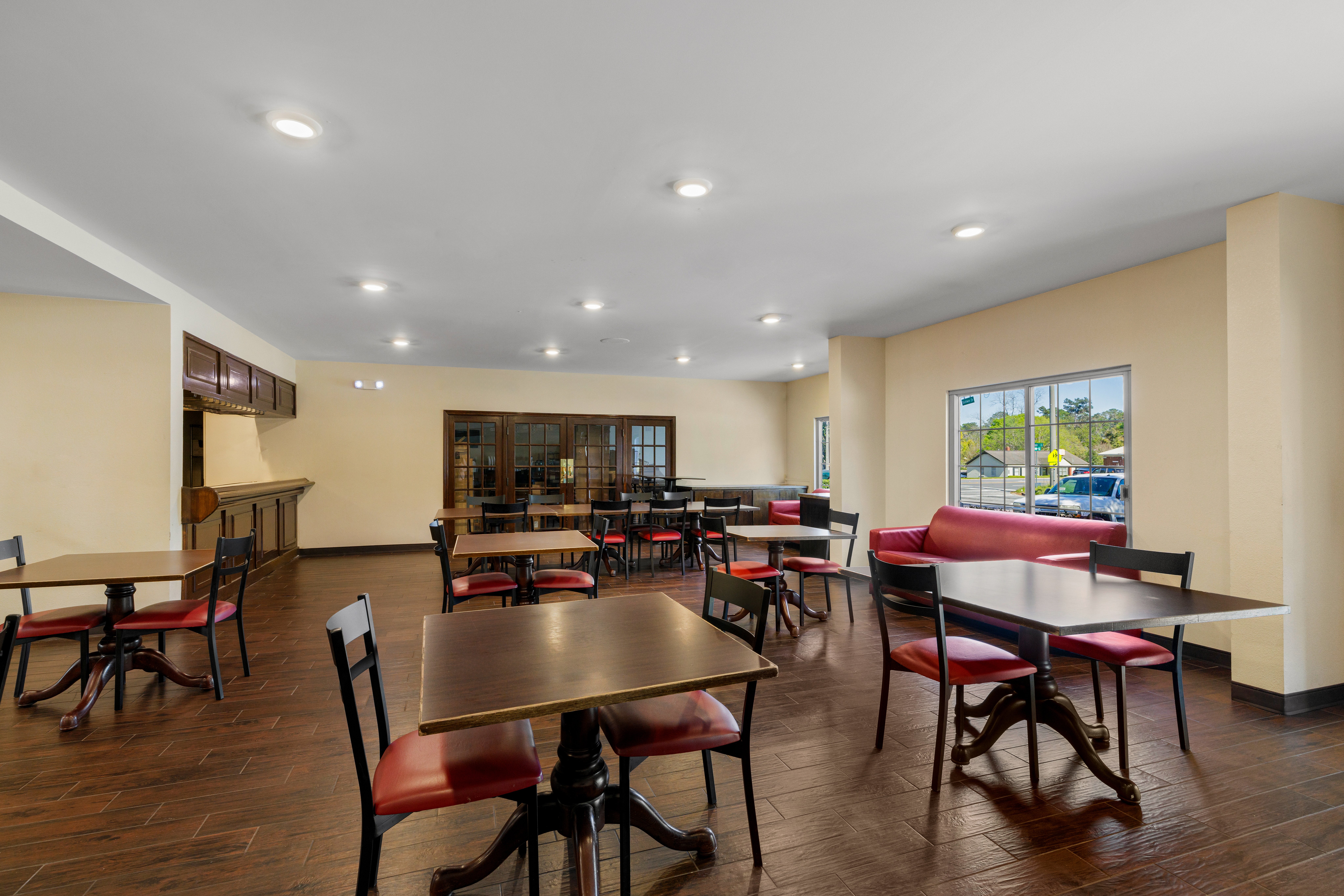 Red Roof Inn & Suites Albany, GA 9/13