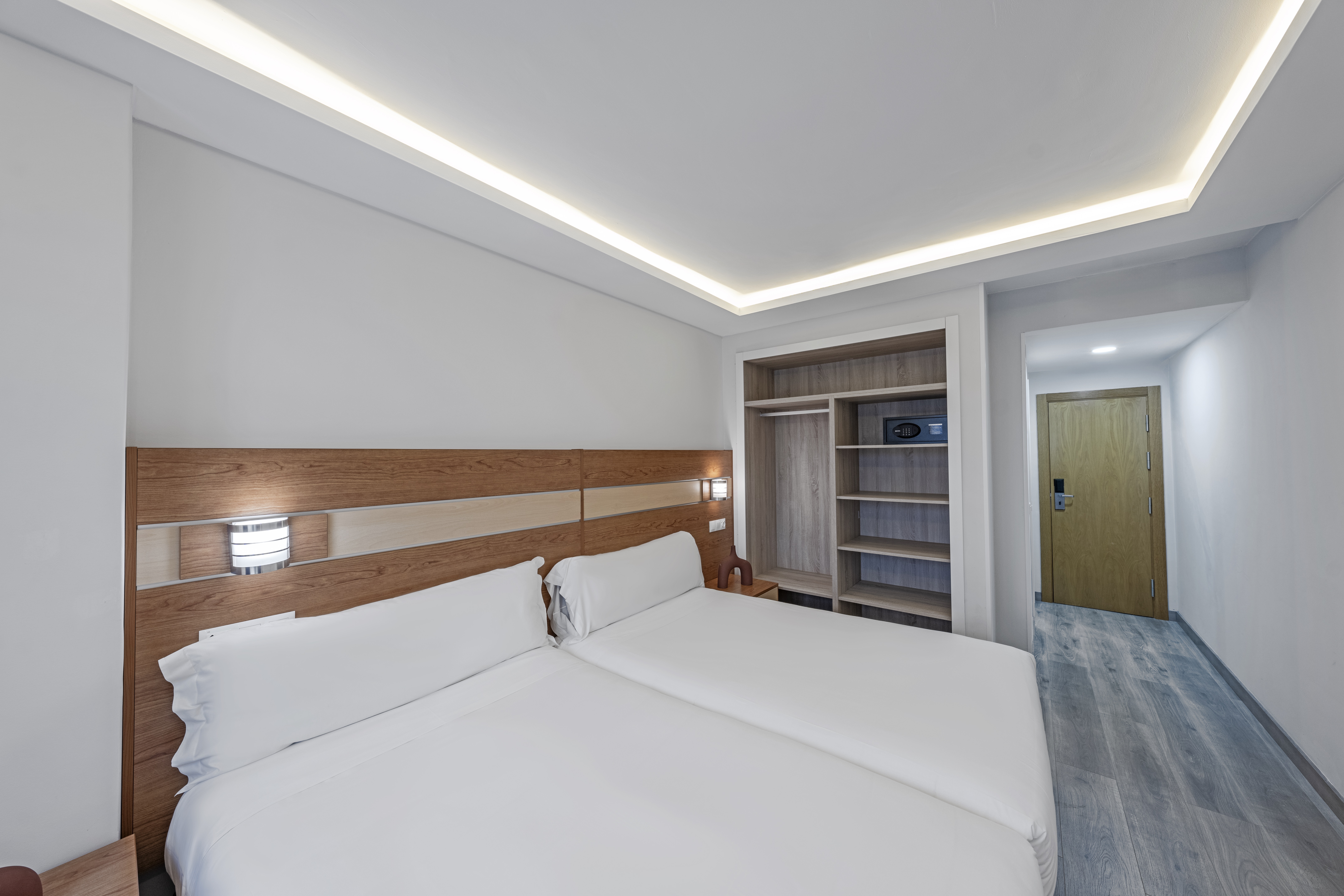 STANDARD, TWIN BEDS