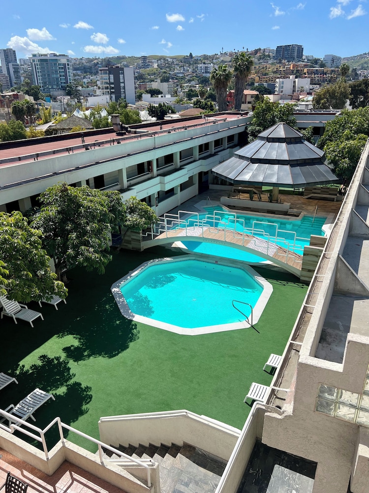 HOTEL FIESTA TIJUANA 43/52
