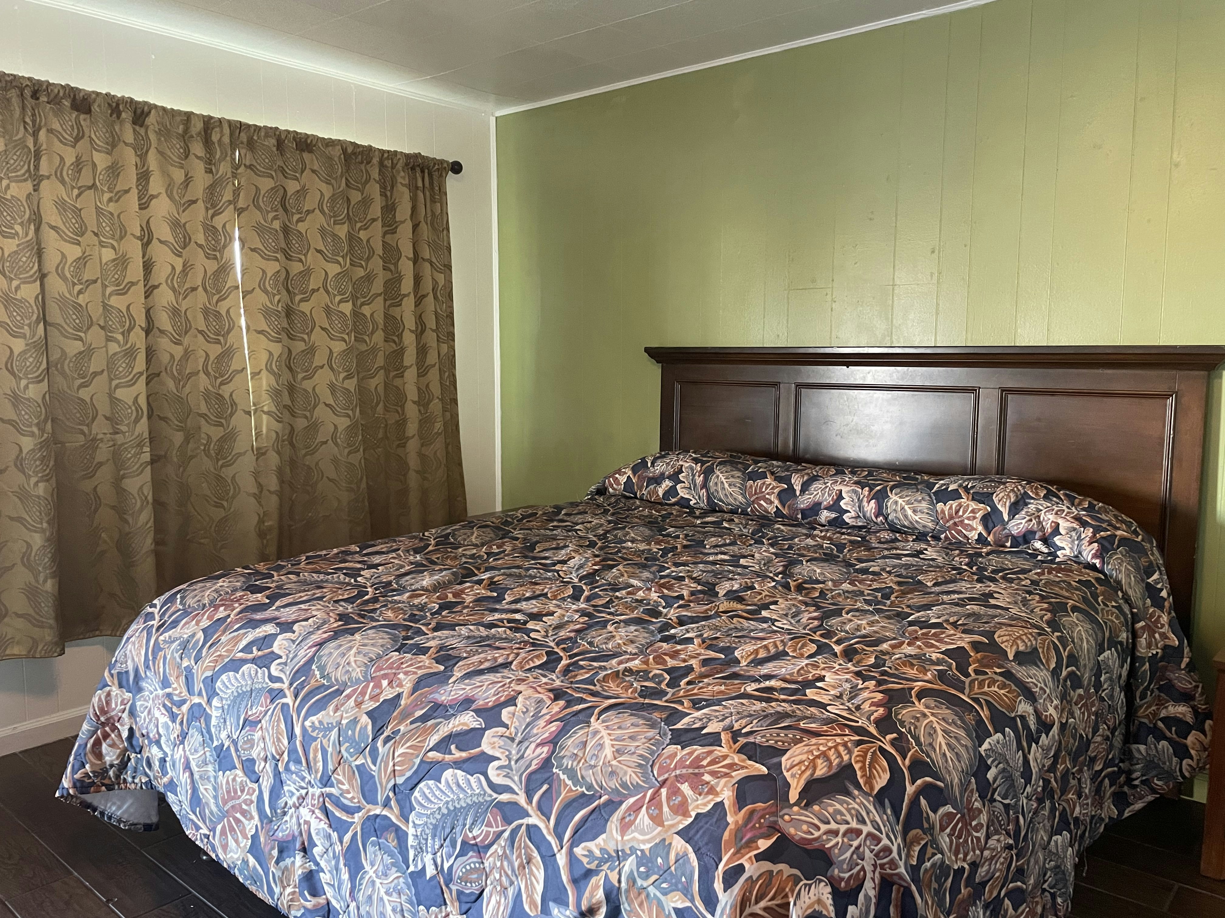 Oak Motel Modesto CA 20/29