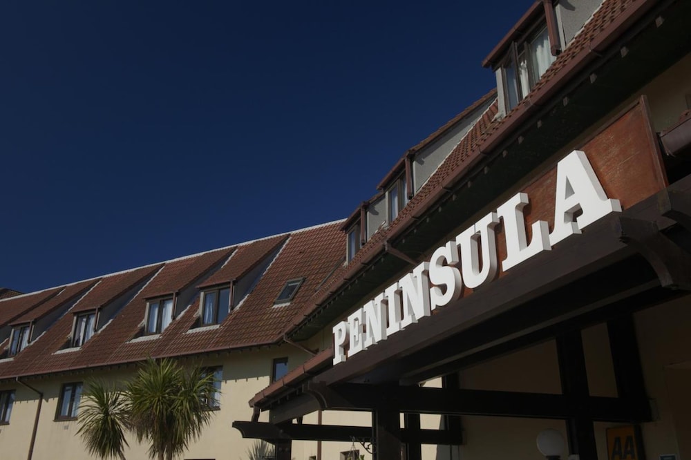 Peninsula Hotel Guernsey 1/37