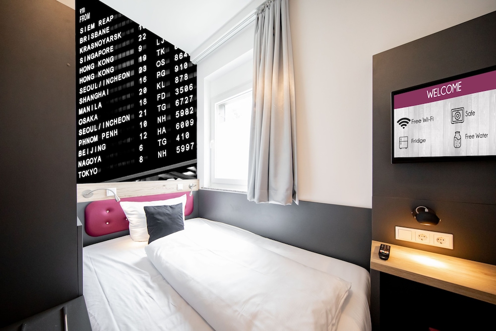Airport Hotel Dürscheidt 8/56