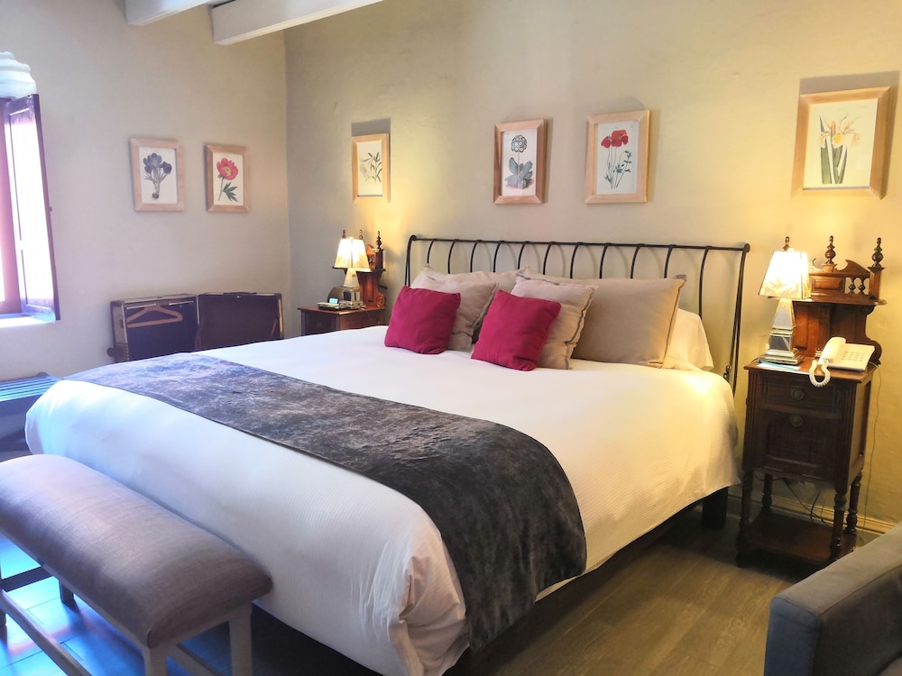 El Palomar Hotel 13/50