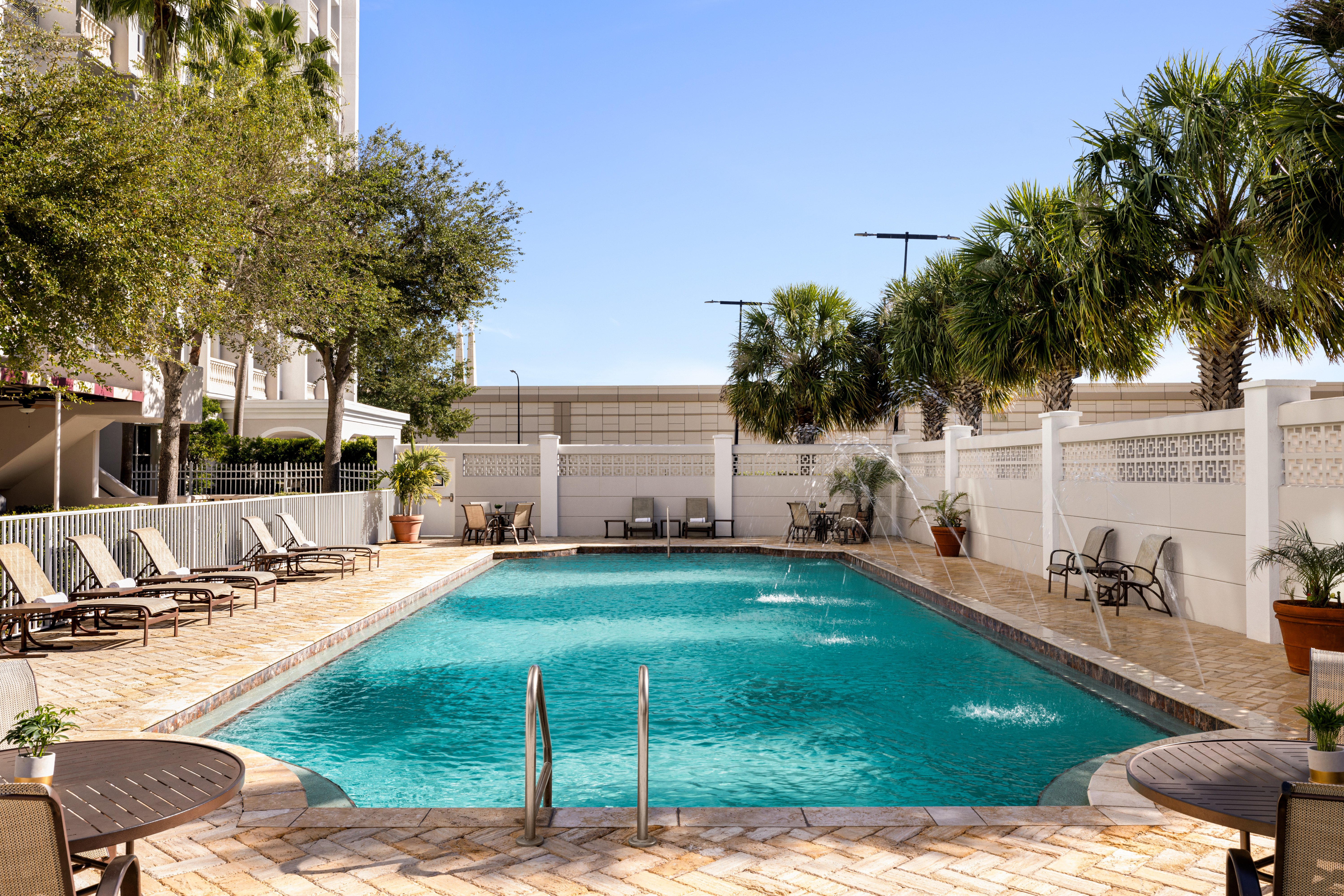 Crowne Plaza Downtown Orlando 74/79