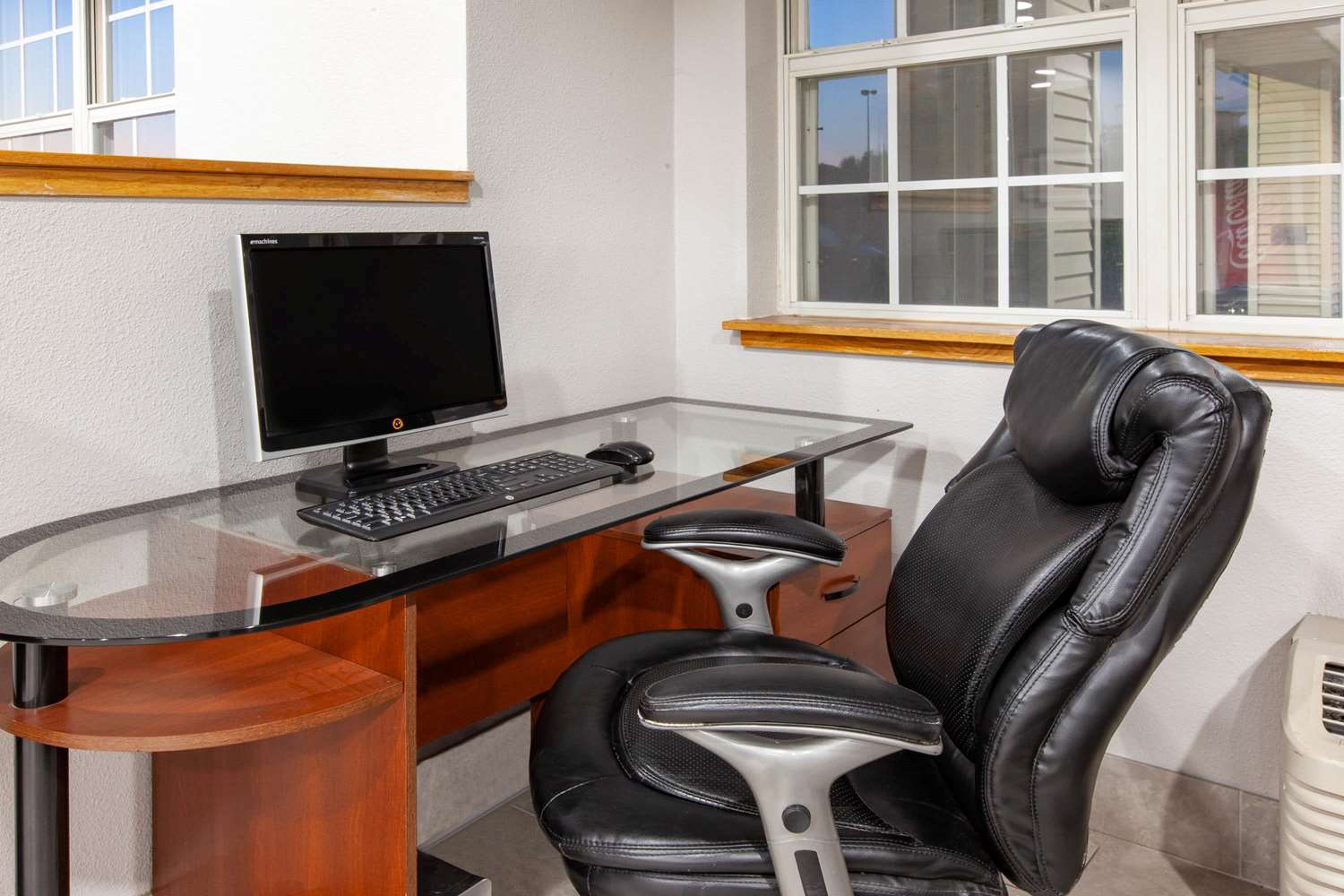Microtel Inn & Suites By Wyndham Pittsburgh Airport 8/11