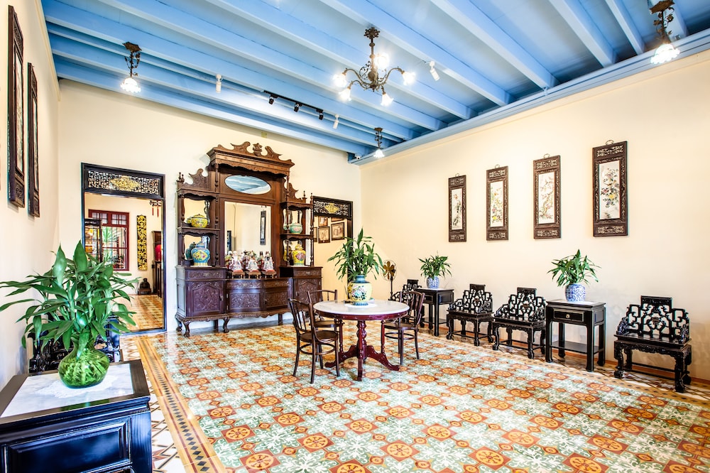 WOO Gallery & Boutique hotel 24/42