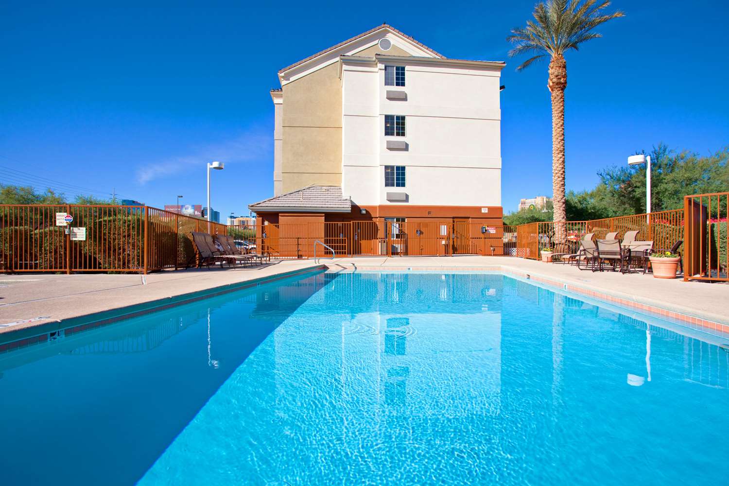 Sonesta Simply Suites Las Vegas 10/15