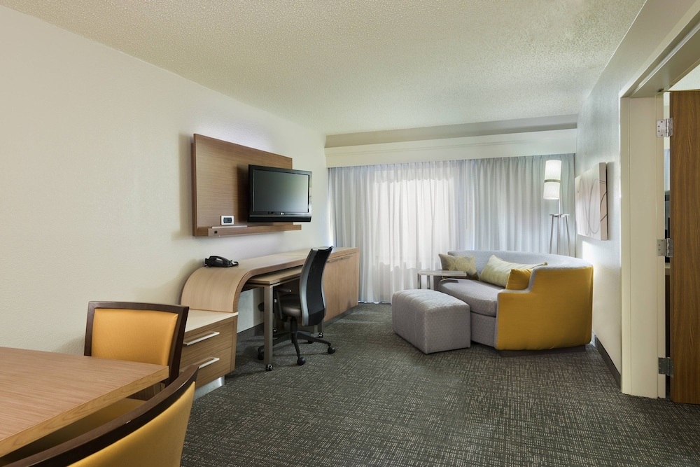 Courtyard by Marriott Wilmington / Wrightsville Beach 38/57
