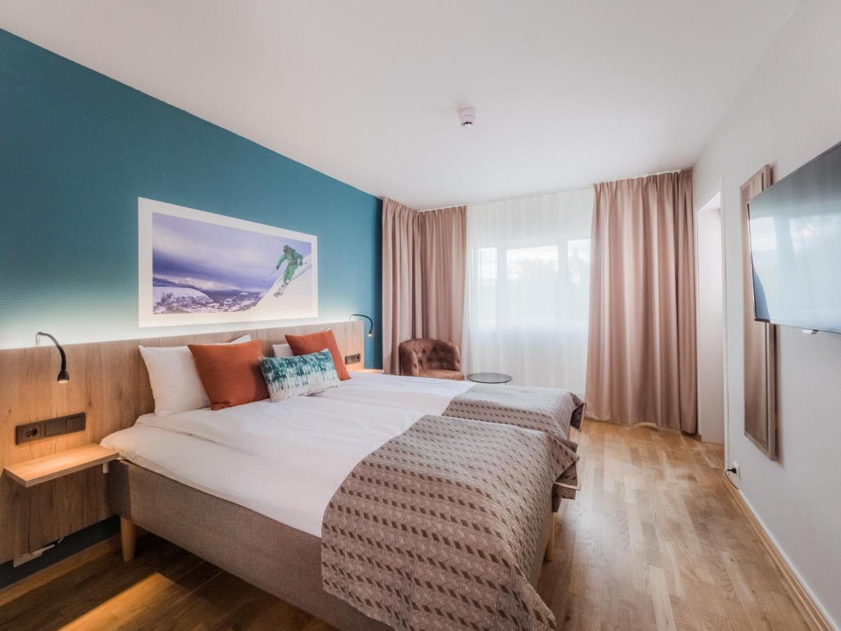 Room, Twin Beds, Terrace