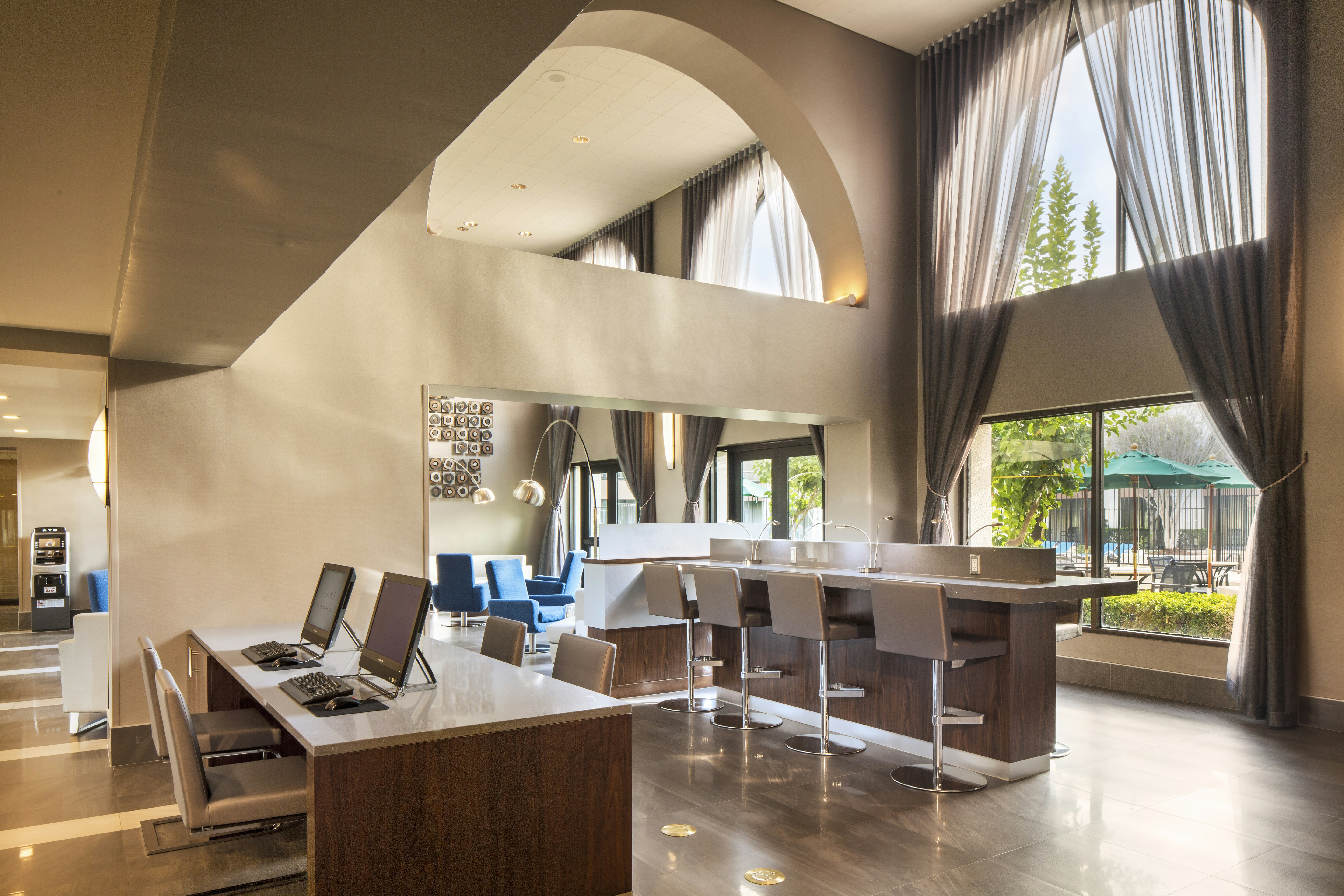 Doubletree By Hilton Newark Fremont 43/76