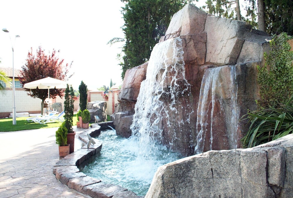 Hotel Juleca 23/26