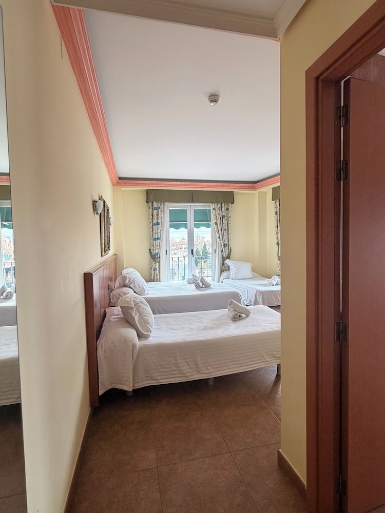 Hotel Real de Castilla 39/50