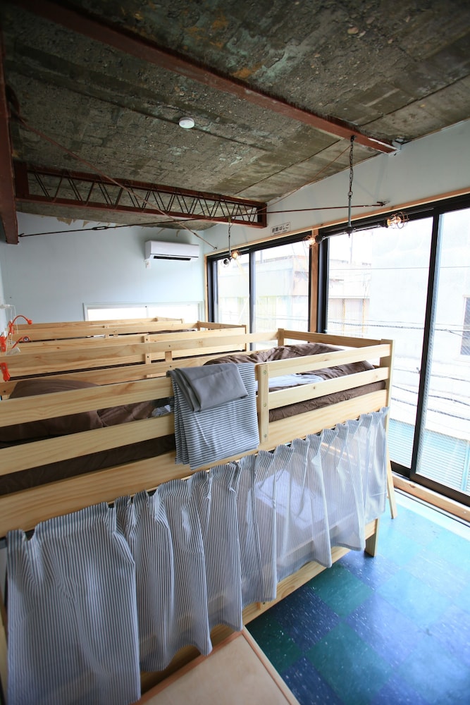 Kamp Houkan Cho Backpacker S Inn Lounge 31/36