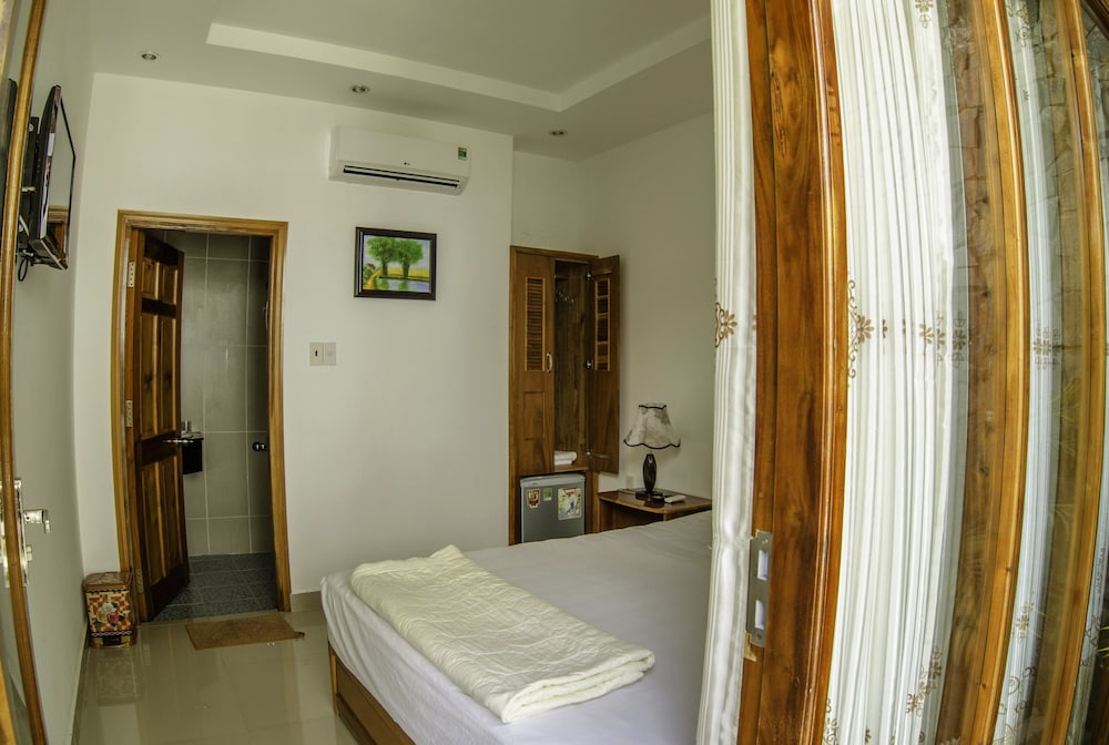 Dong Xuan Hong Guest House 25/49