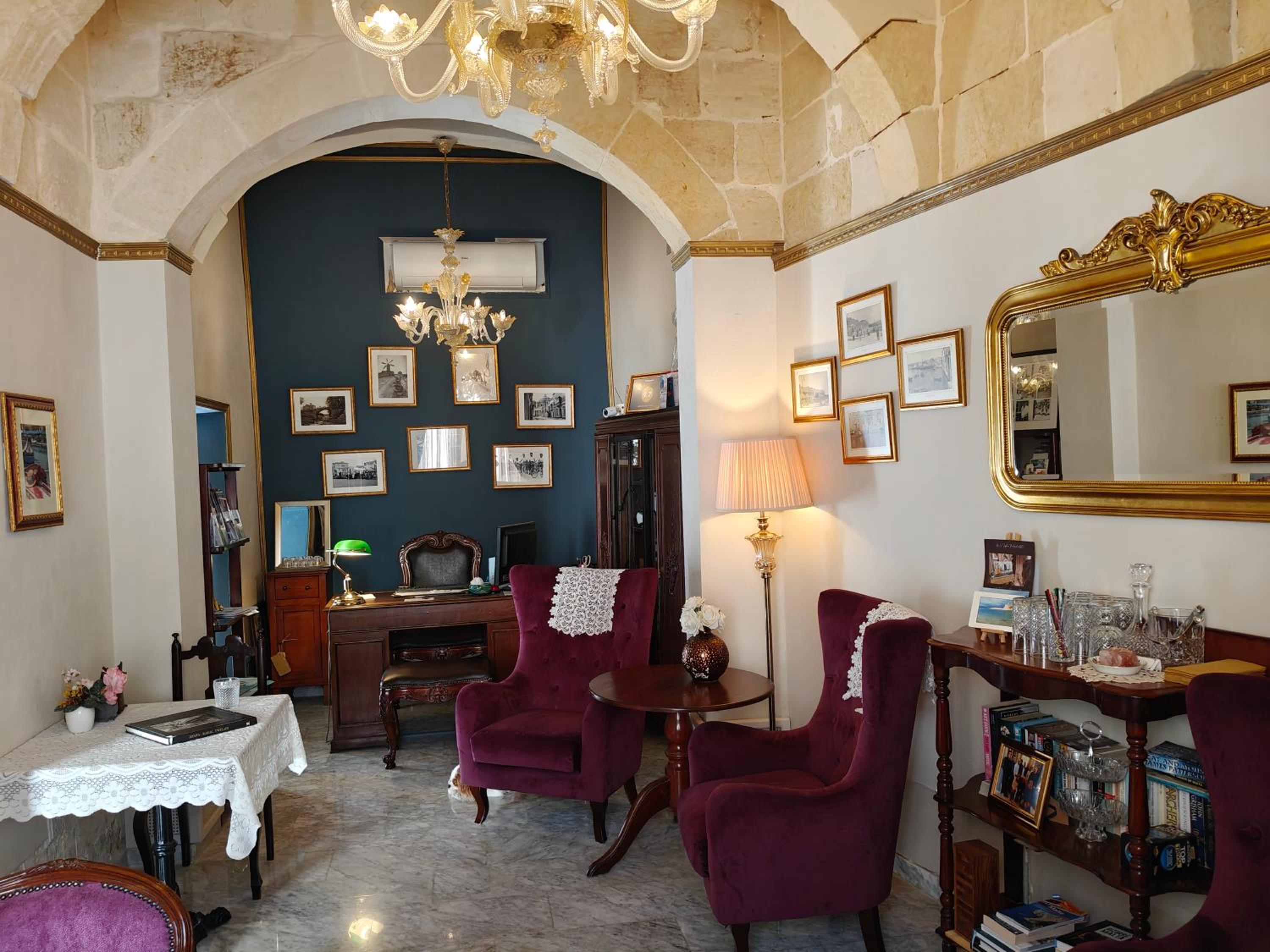 Julina Boutique Living 25/43