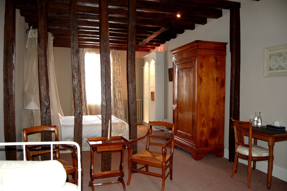 Hotel Le Cheval Blanc 35/67