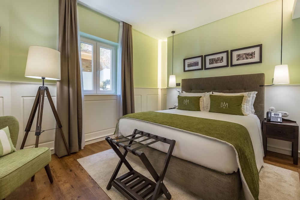 Lisbon Wine Hotel 8/60