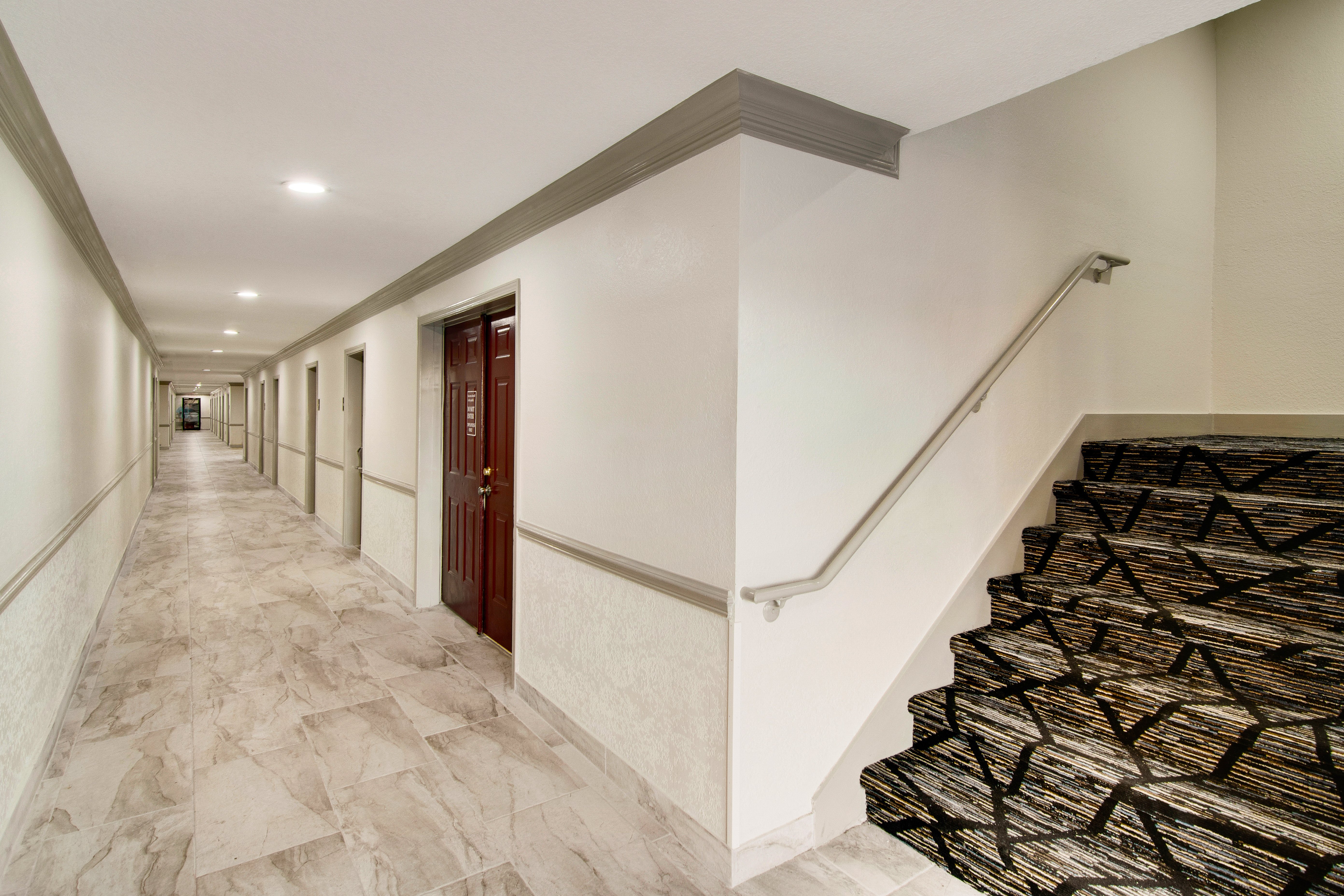 Red Roof Inn And Suites Pensacola Nas Corry 34/44