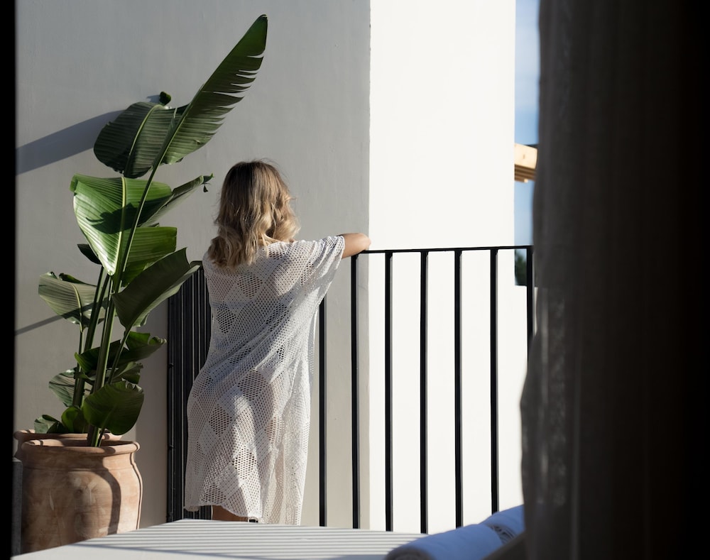 Serry Beach Resort 11/68