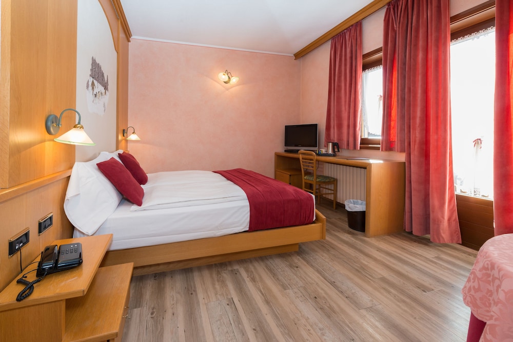 Francesin Hotel 16/79