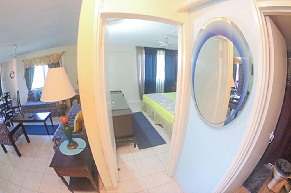 Sword Fish Beach Suite At Turtle Towers 26/26