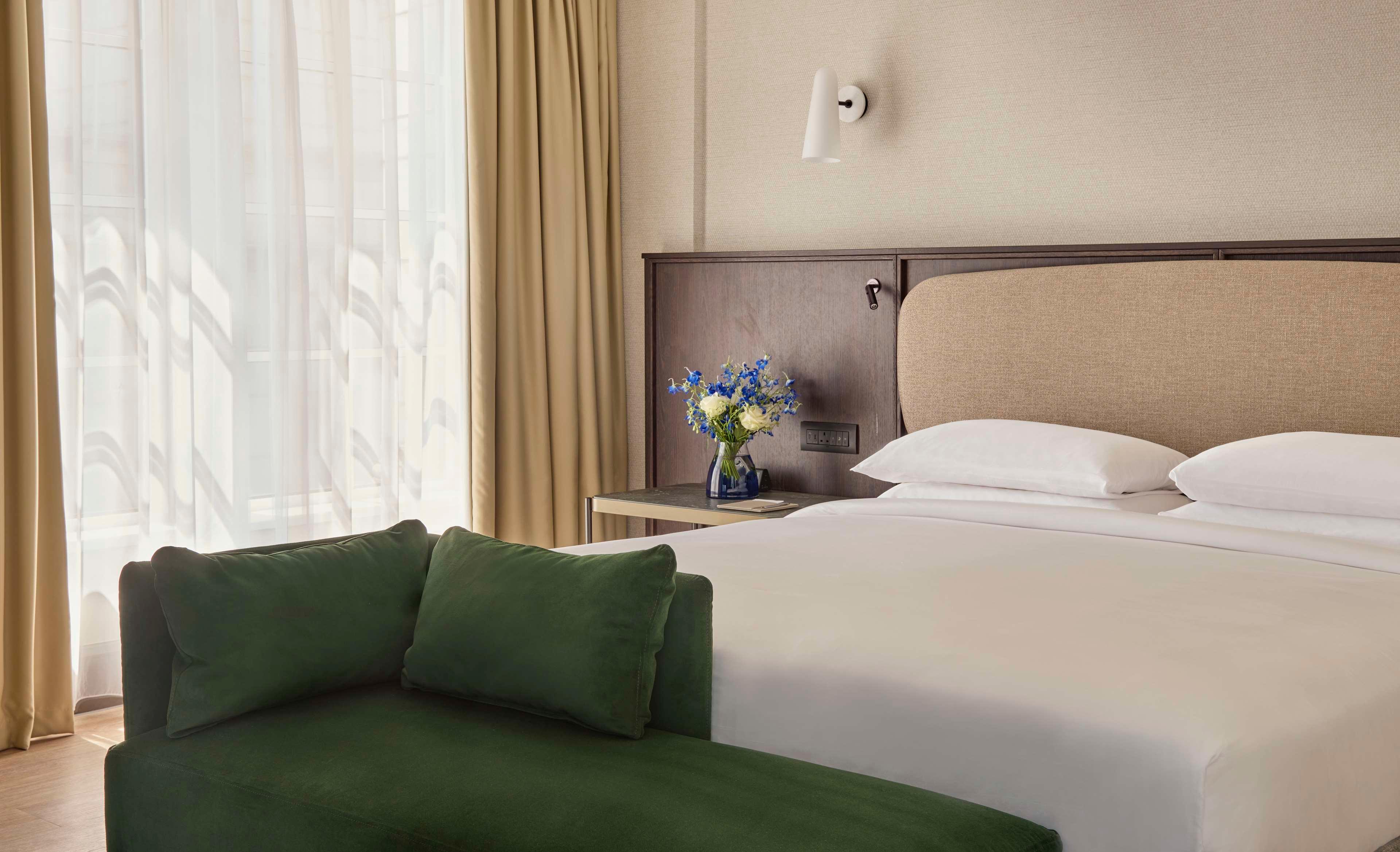 Regency, Suite, City View